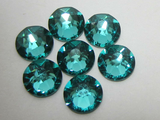 72 pcs. 20ss CARIBBEAN GREEN FLATBACK PRECIOSA Rhinestones